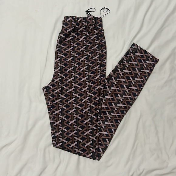 Matching set - Picture 2 of 2